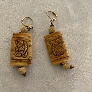 Vintage plastic Asian inspired earrings